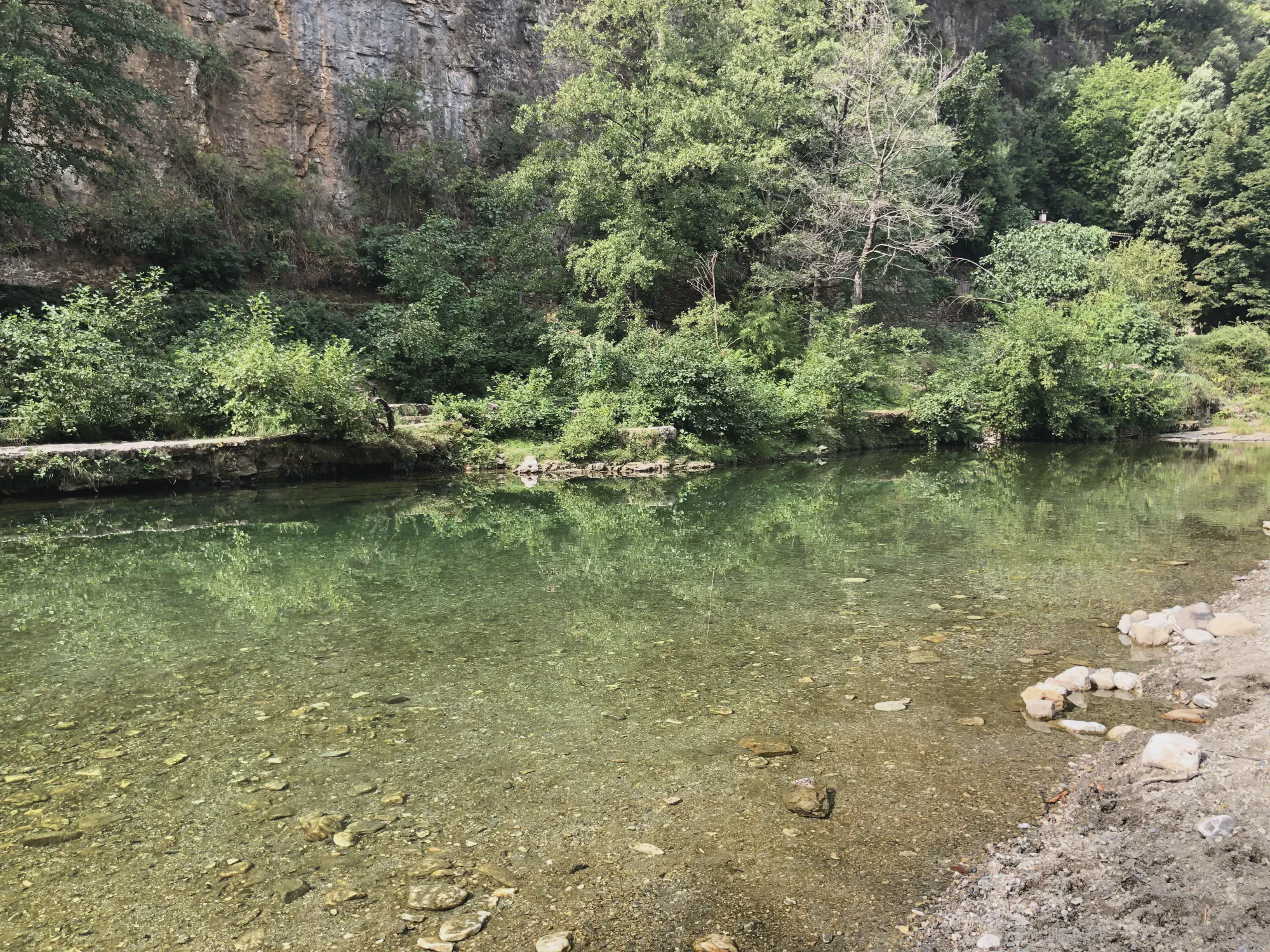 Le Gardon de Mialet, ses eaux claires et ses rives boisées
